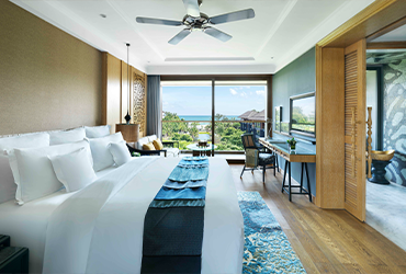 Standard Partial Ocean View