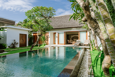 One Bedroom Royal Courtyard Villa with Private Pool