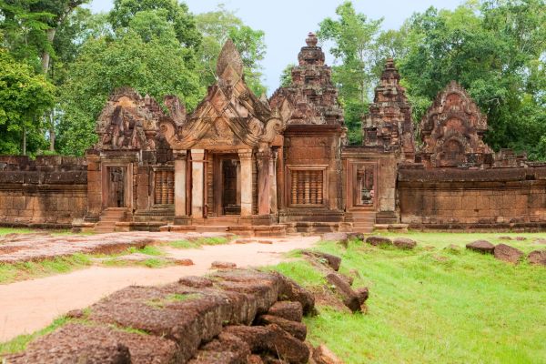 Visit to Banteay Srei and Beng Melea, Full Day Tour