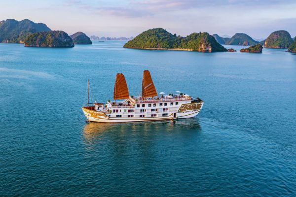 Hanoi Highlights &amp; Halong Bay Cruise