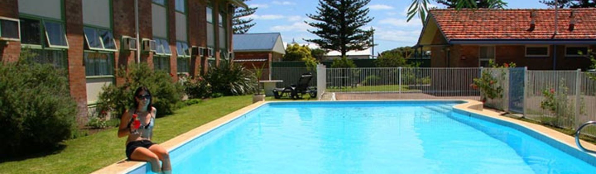 Pool area at Hospitality Inn Esperance, Western Australia